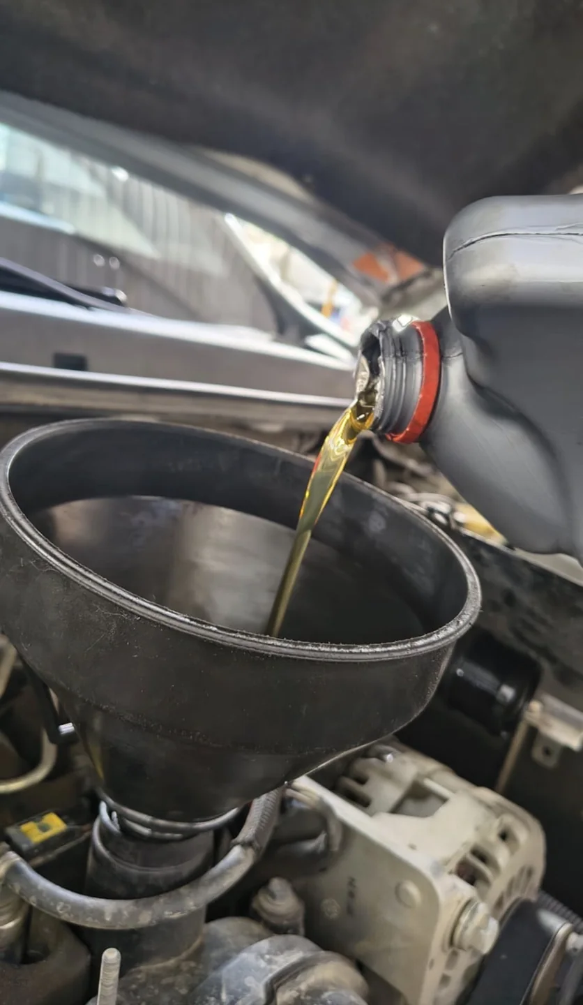 Vertido de lubricante